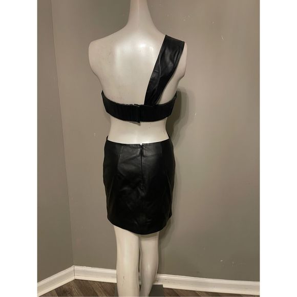 Zeynep Arçay Leather One-Shoulder Cut-Out Minidress US 2 $2,250 - Picture 11 of 13